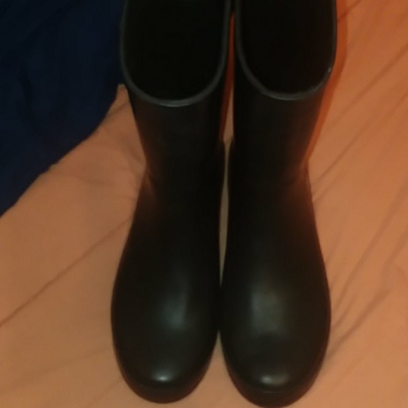 Women's Vicki Mid Calf Rubber Rain Boots size 9 - Picture 3 of 6